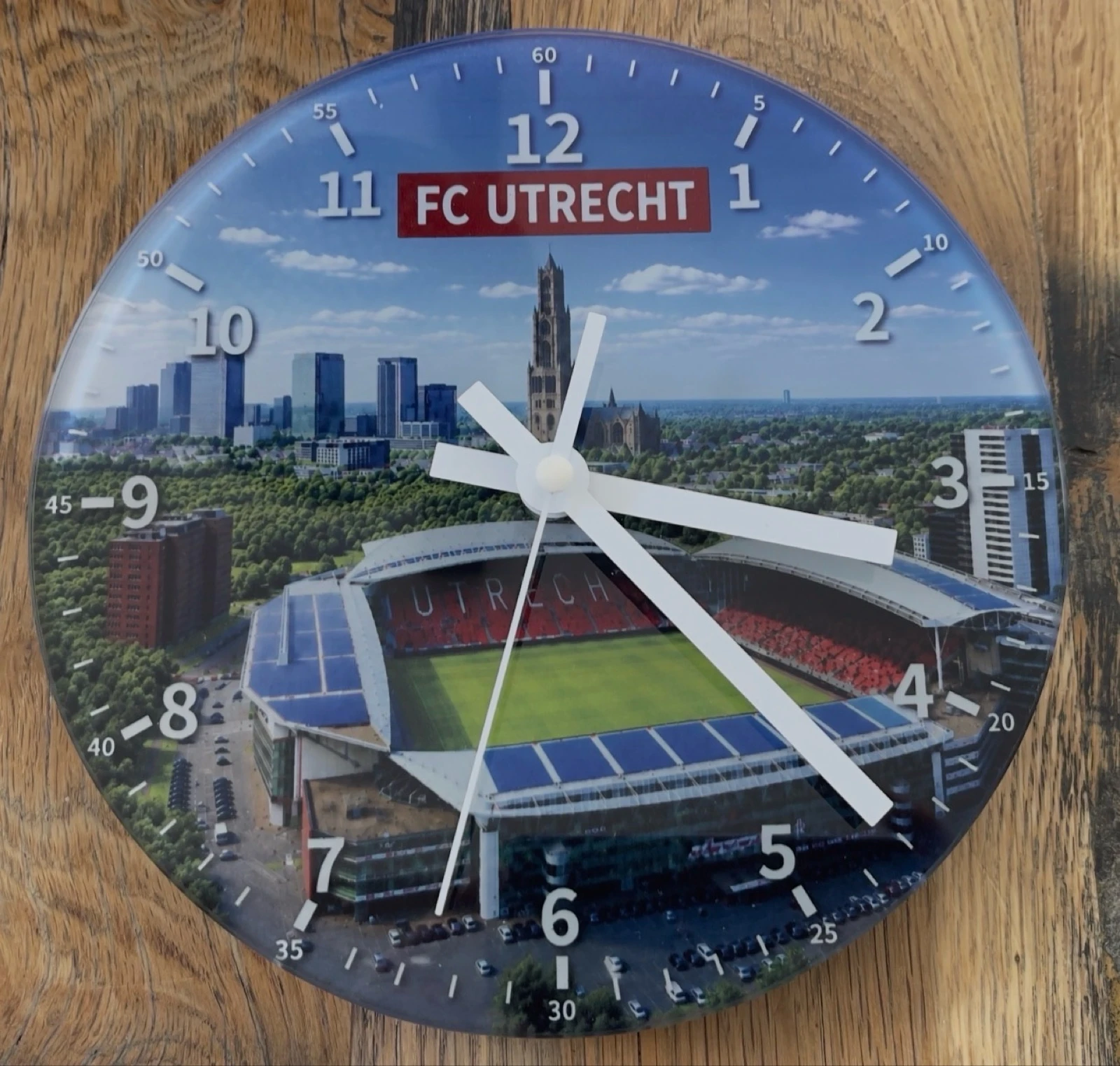 FC Utrecht glazen  Wandklok Nieuw 20 cm